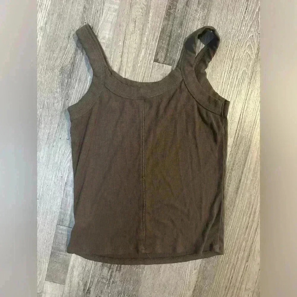 Tank top - Picture 3 of 3
